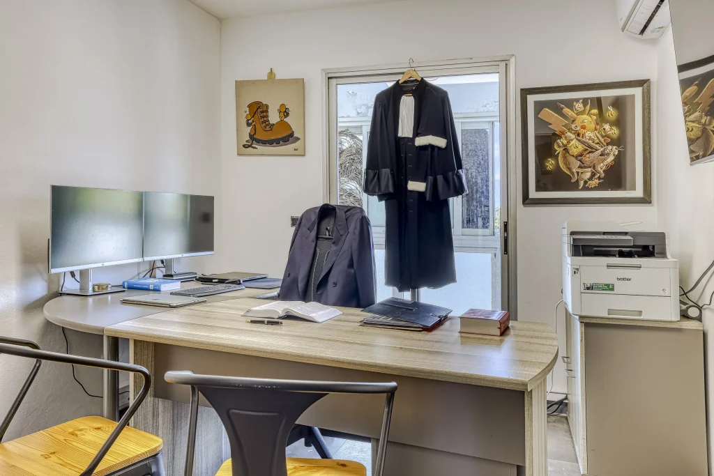 Bureau de Maître Ippolito