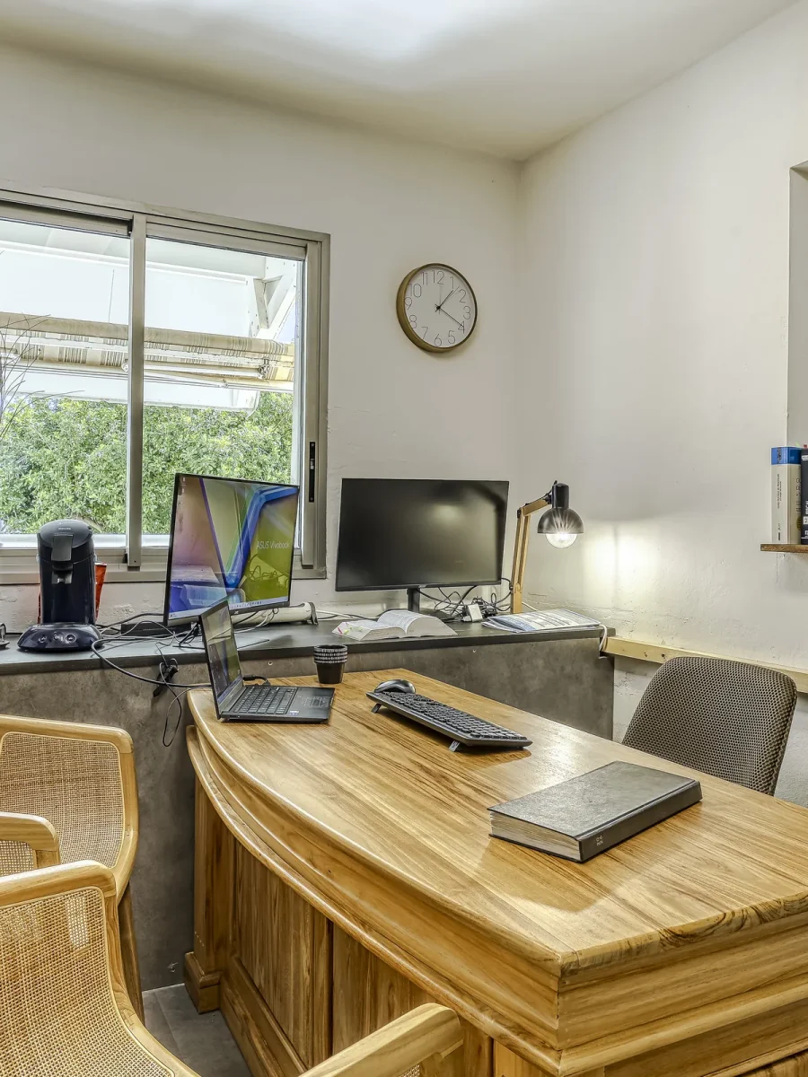 Bureau du cabinet Thorium Avocats à Saint-Pierre