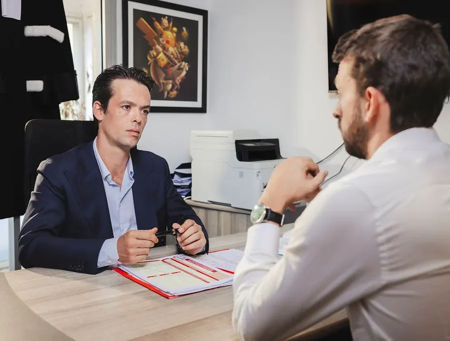 Entretien avec un client — Thorium Avocats, Saint-Pierre